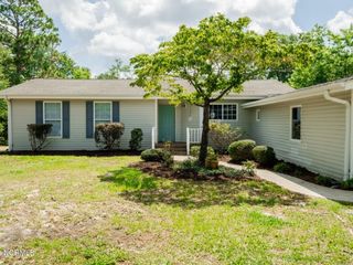 Foreclosed Home - 331 GREEN MEADOWS DR, 28405