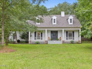 Foreclosed Home - 253 SHORE POINT DR, 28411
