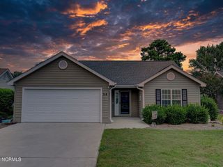 Foreclosed Home - 318 SMALLWOOD CT, 28411