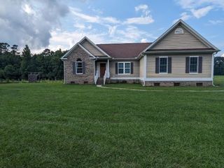 Foreclosed Home - 276 OLD BLAKES BRIDGE RD, 28425