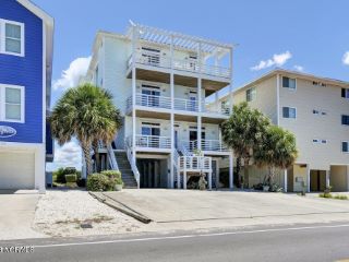 Foreclosed Home - 1204 CAROLINA BEACH AVE N, 28428