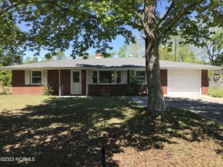 Foreclosed Home - 1421 NESS DR, 28429