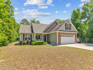 Foreclosed Home - 202 S BELVEDERE DR, 28443
