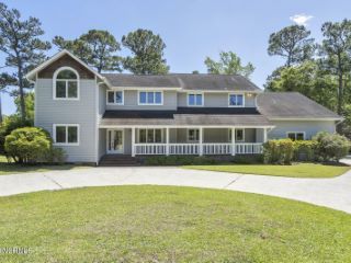 Foreclosed Home - 825 S GREEN TEE RD, 28443
