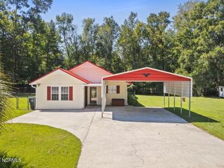 Foreclosed Home - 250 WACCAMAW SHORES RD, 28450