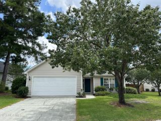 Foreclosed Home - 1006 WINTERBERRY CIR, 28451