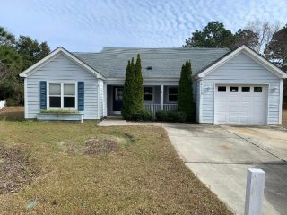 Foreclosed Home - 4158 Buckingham Court, 28461