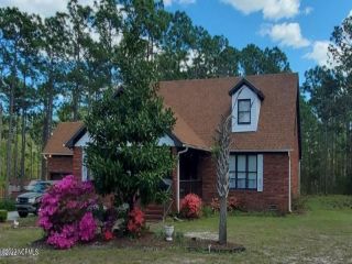 Foreclosed Home - 768 E BOILING SPRING RD, 28461