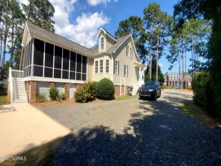 Foreclosed Home - 1051 S SHORE DR, 28461