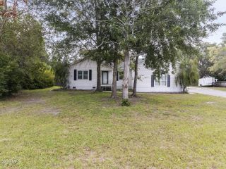 Foreclosed Home - 725 EDEN DR, 28461