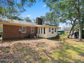 Foreclosed Home - 113 SE 7TH ST, 28465