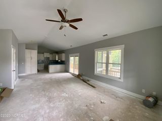 Foreclosed Home - 151 NW 14TH ST, 28465