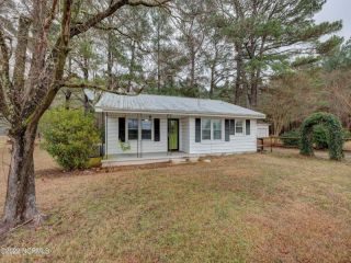 Foreclosed Home - 3893 S NC 11 HWY, 28466