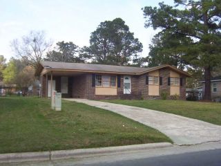 Foreclosed Home - 828 PINEWOOD DR, 28472