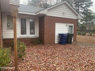 Foreclosed Home - 1205 MEADOWOOD DR, 28501