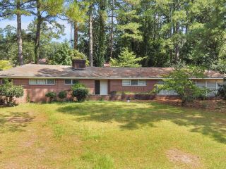 Foreclosed Home - 505 LIBERTY HILL RD, 28501