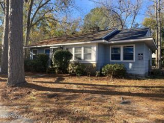 Foreclosed Home - 1504 HYMAN AVE, 28501