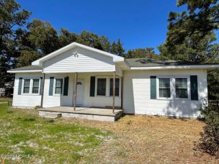 Foreclosed Home - 113 LEE DANIELS DR, 28511