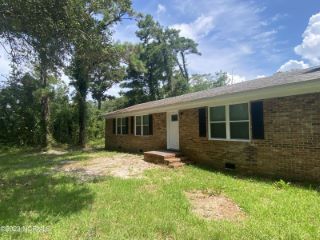 Foreclosed Home - 131 LEE DANIELS DR, 28511