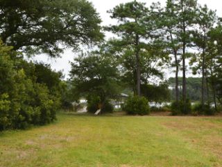 Foreclosed Home - 200 LANDING RD, 28516