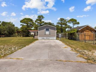 Foreclosed Home - 139 BARBEE ST, 28531