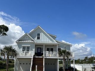 Foreclosed Home - 121 SOUND POINT DR, 28531