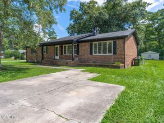 Foreclosed Home - 708 LEE DR, 28532