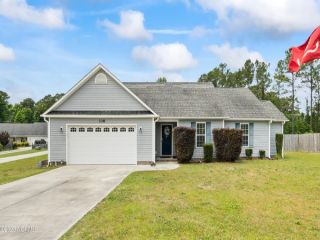 Foreclosed Home - 108 BLUE HAVEN DR, 28539