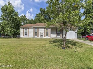 Foreclosed Home - 205 LORRAINE CT, 28540