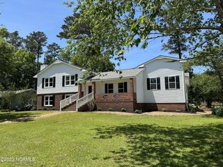 Foreclosed Home - 2700 NORTHWOODS DR, 28540