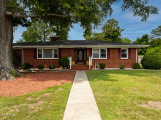 Foreclosed Home - 903 CLYDE DR, 28540