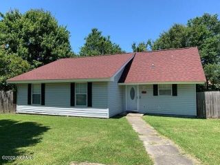 Foreclosed Home - 203 N WILLOW LN, 28546