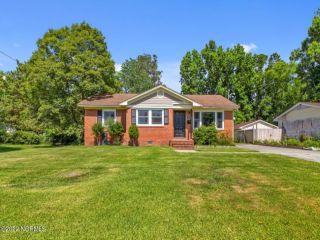 Foreclosed Home - 1401 ORMANDY AVE, 28546