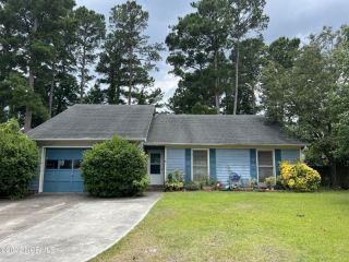Foreclosed Home - 113 VALENCIA DR, 28546