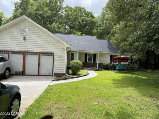 Foreclosed Home - 245 BAYTREE DR, 28546