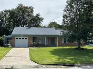 Foreclosed Home - 133 BALSAM RD, 28546