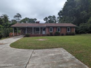Foreclosed Home - 2270 COUNTRY CLUB RD, 28546