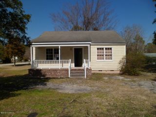 Foreclosed Home - 400 SANDY POINT RD, 28560