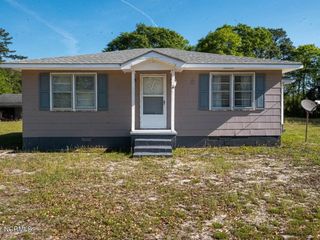Foreclosed Home - 504 SANDY POINT RD, 28560