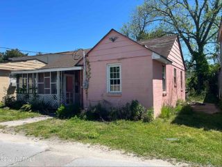 Foreclosed Home - 828 MURRAY ST, 28560