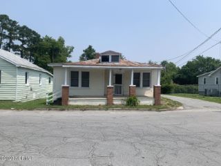 Foreclosed Home - 926 CEDAR ST, 28560