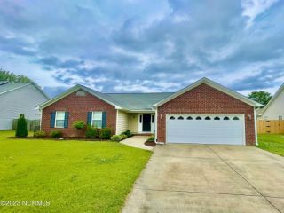Foreclosed Home - 102 DELANIE WAY, 28562