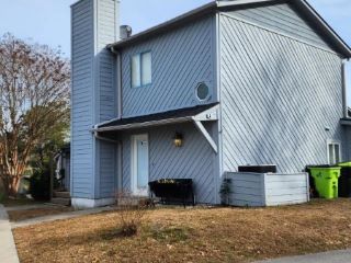 Foreclosed Home - 8 HARBOUR WALK, 28562
