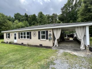 Foreclosed Home - 305 WASHINGTON POST RD, 28562
