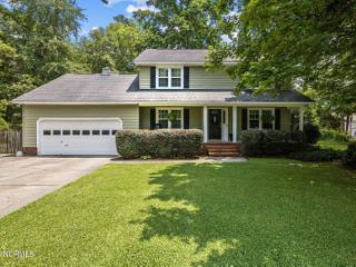 Foreclosed Home - 1028 COLLETON WAY, 28562