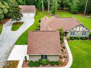 Foreclosed Home - 421 GATEWOOD DR, 28562