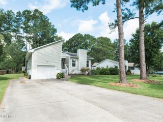Foreclosed Home - 103 BOWLINE RD, 28562