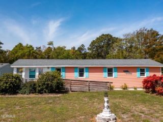 Foreclosed Home - 312 SALTY SHORES RD, 28570