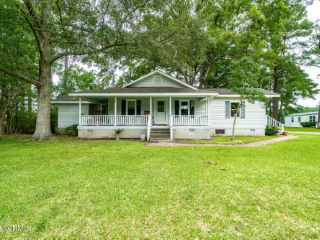 Foreclosed Home - 130 HOLIDAY LN, 28571