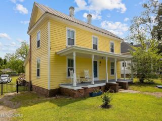 Foreclosed Home - 207 MAIN ST, 28573